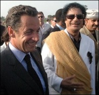 Sarko et Kadhafi.jpg